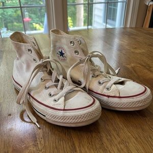 White classic high top converse size 6